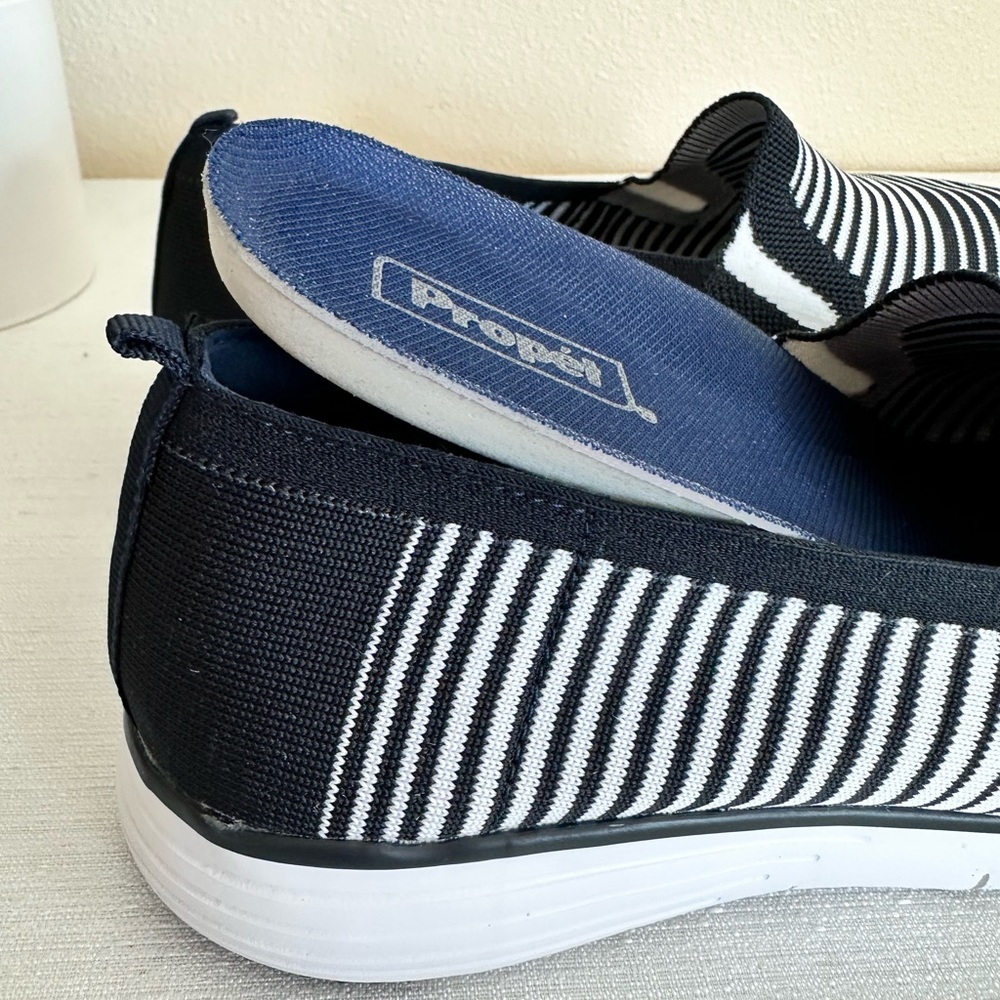 New Propet TravelFit Dark Navy/White Stripe Knit Slip On Sneakers Women’s 10 - Picture 10 of 12